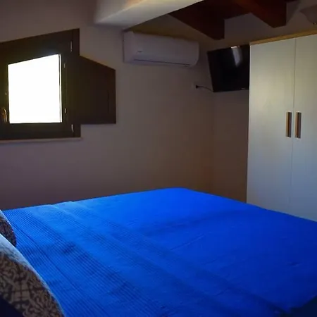 Bluiaia - Lorica Apartmán *